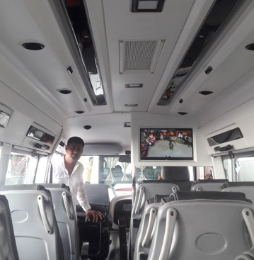 11 seater pkn tempo traveller hire in gujarat ahmedabad