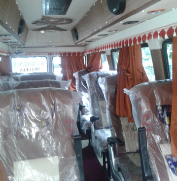 14 seater pkn tempo traveller hire in gujarat ahmedabad